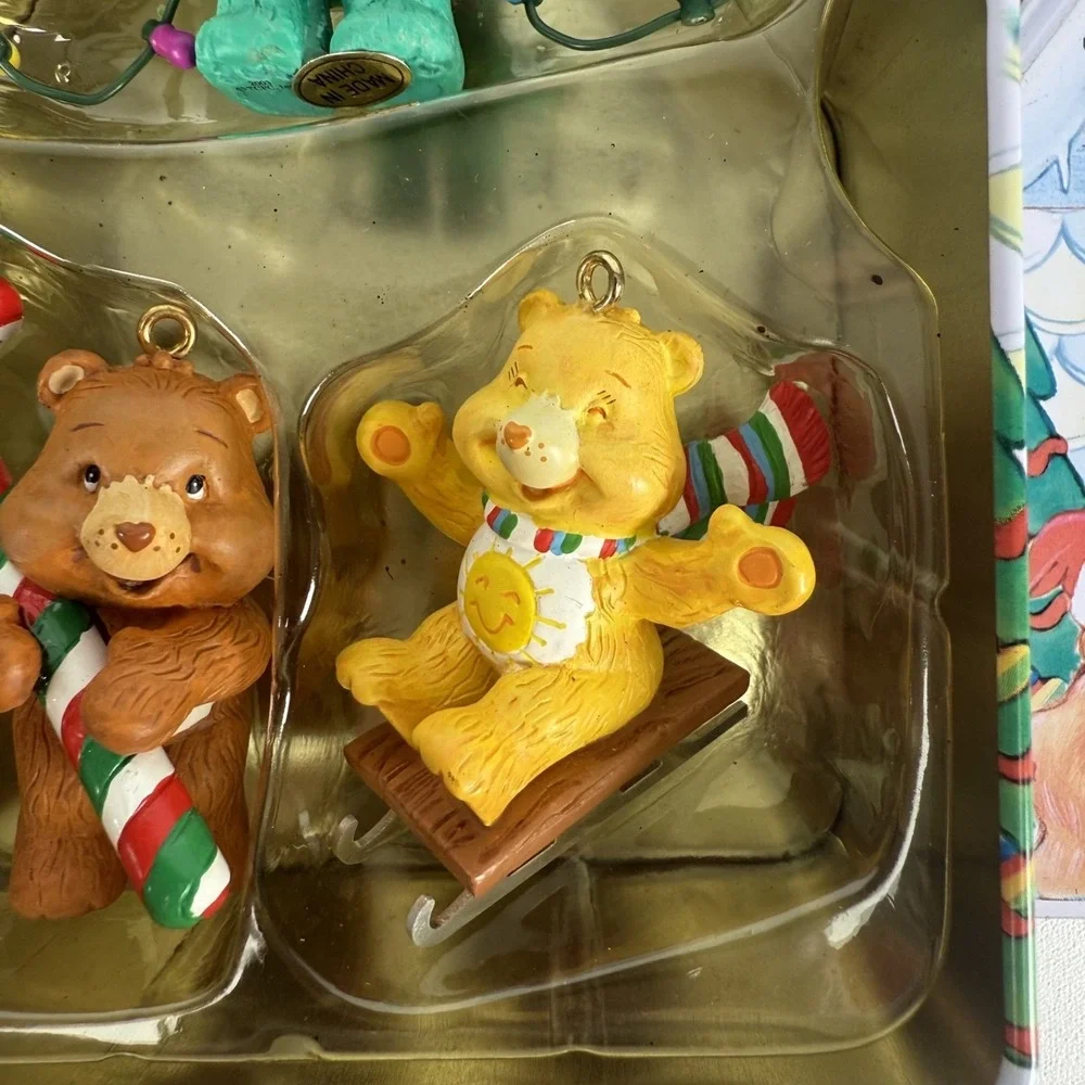 Care Bears Holiday Christmas Ornament Set of 3 in Tin 2003 Carlton Cards CXGFT-0